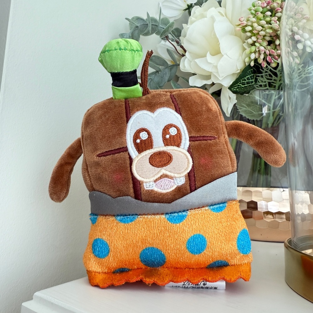 Disney Goofy Orange and White Plush Toy